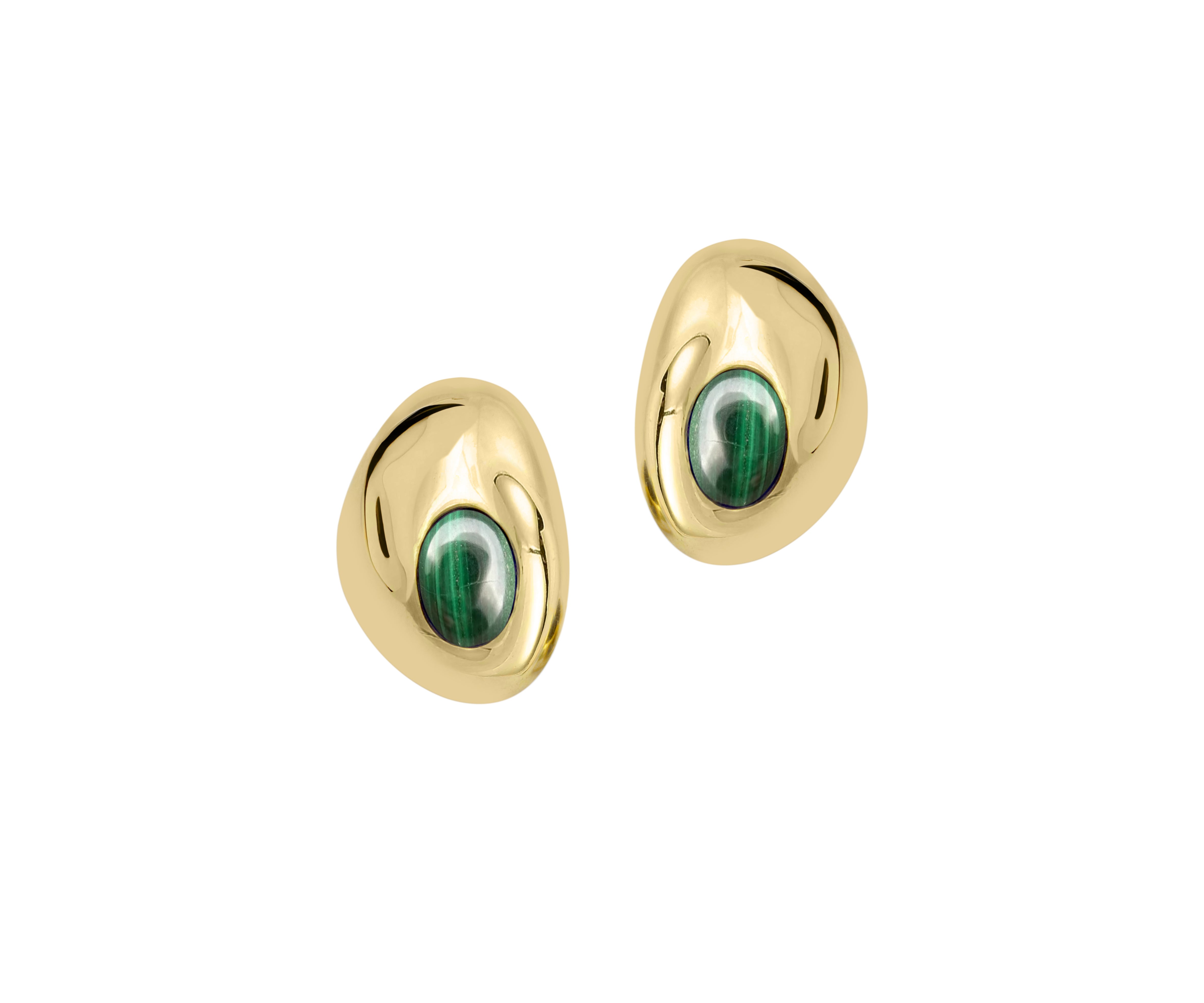 Pebble Stud Earring