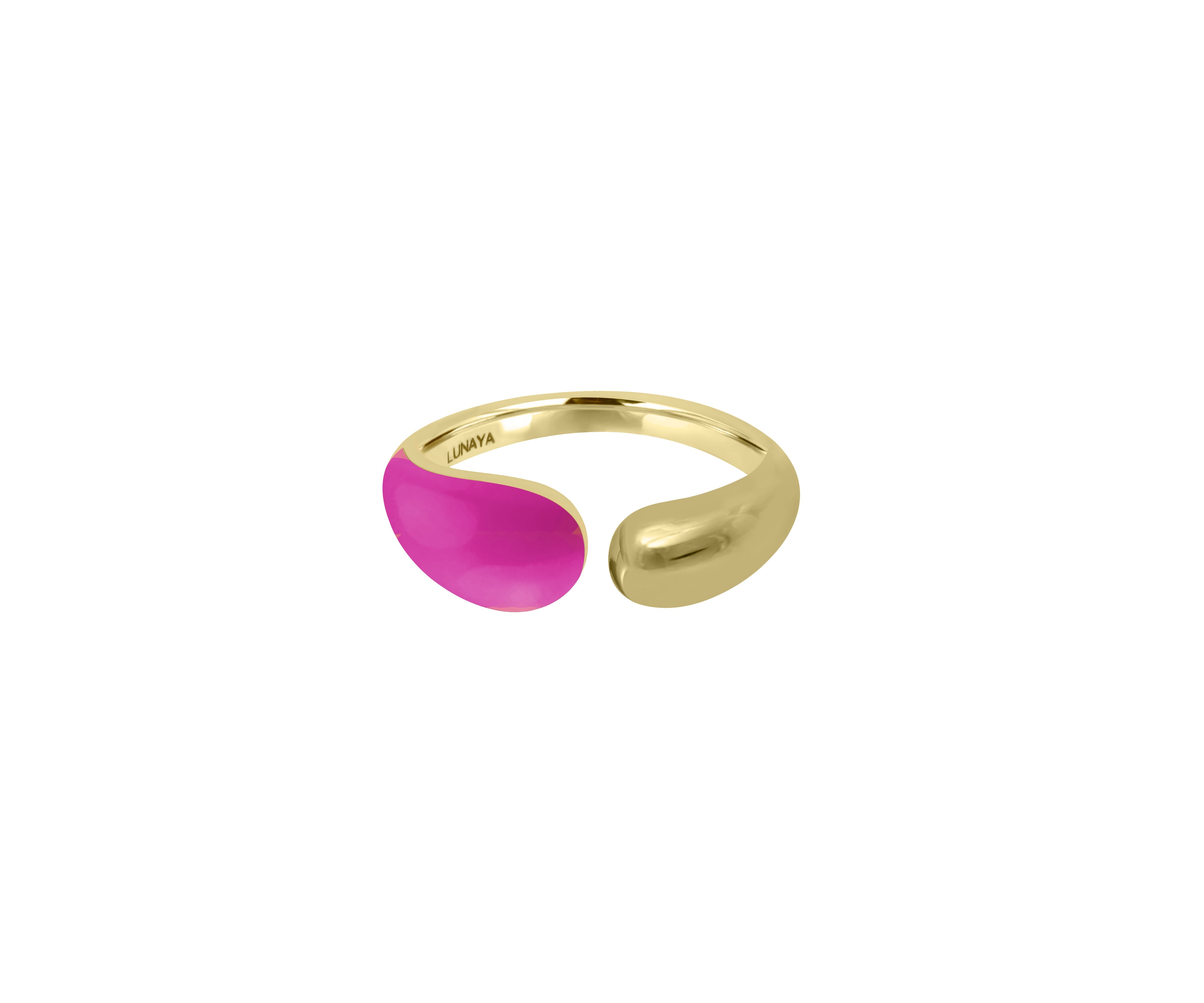 ANANYA PANDEY IN PEBBLE POP RINGS